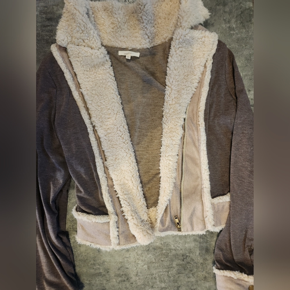 Mystree Fluffy jacket